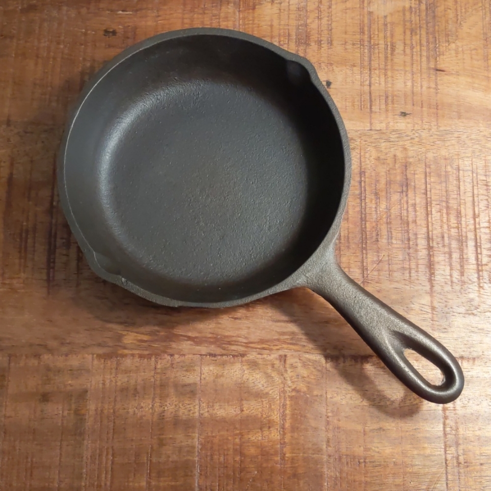 Vintage Unmarked BSR Cast Iron Skillet, #3
